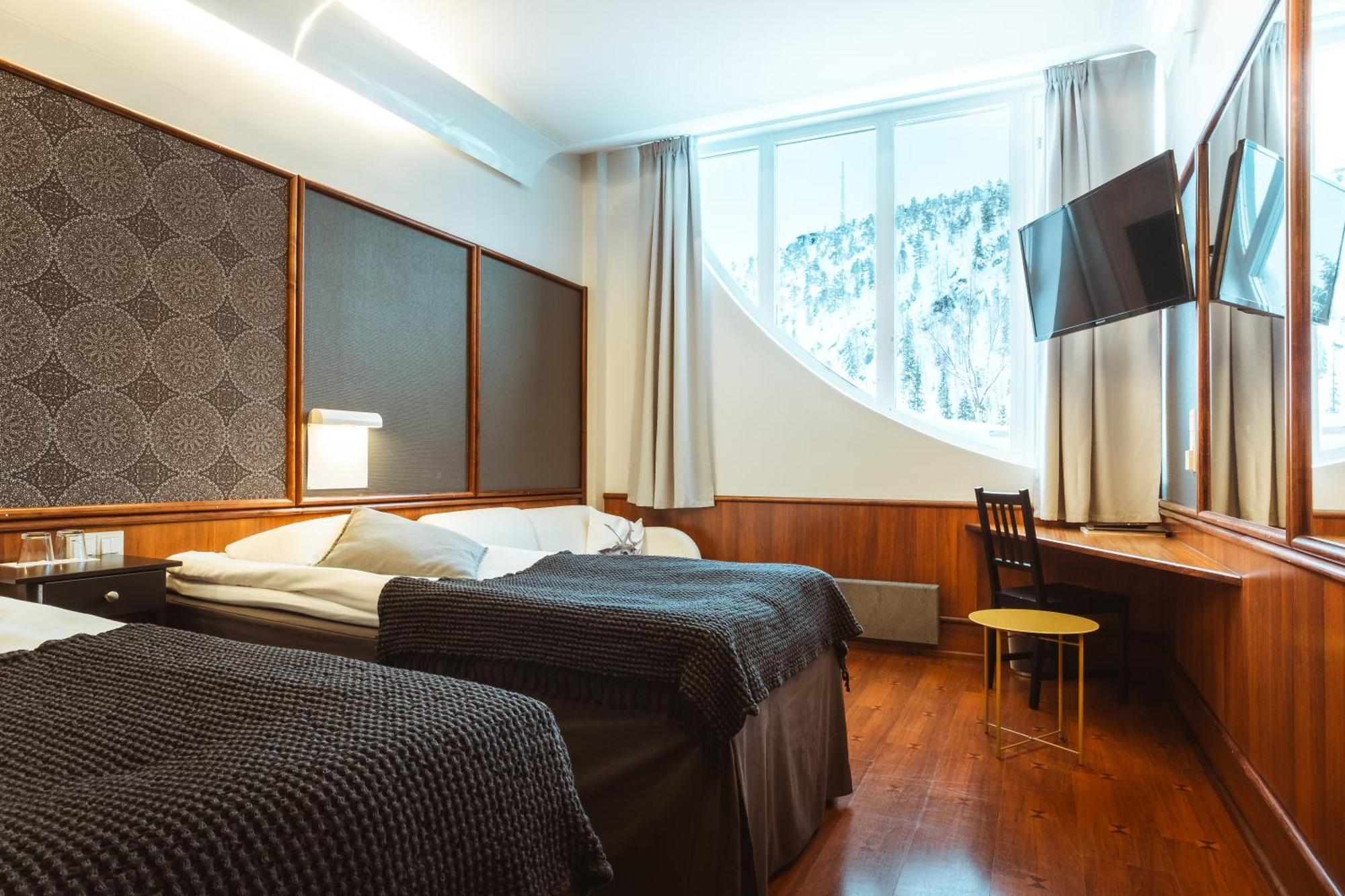 Hotel Royal รูกา ภายนอก รูปภาพ